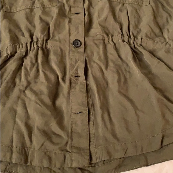 100% Rayon Olive Green Blouse - Picture 5 of 5